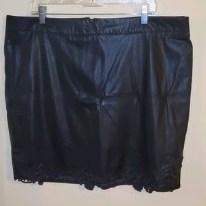 Forever 21+ Size 18 Black Mini Skirt